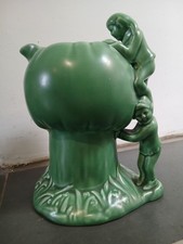 Sylvac green climbing pixies