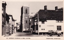 Postcard Thetford Norfolk St Peter's Church and the Bell Hotel 1950s