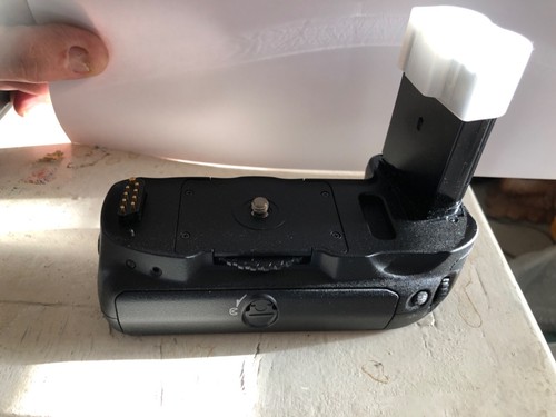 Nikon d100 battery pack - nikon,