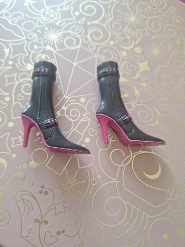 Passion fashion designed by - 4,