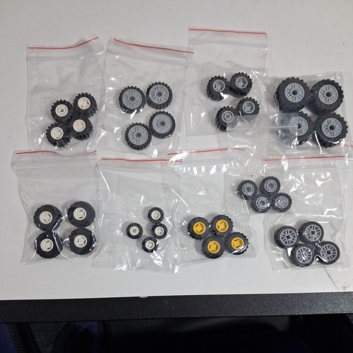 Lego joblot wheels - , &