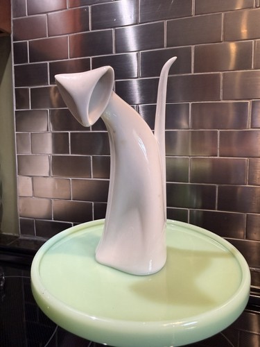 Mid century royal dux cat - dux,