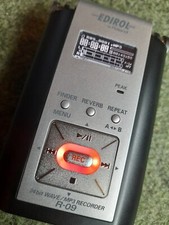 Roland Edirol R-09 Handheld Recorder with Case 64MB SD Card Fully Working Audio