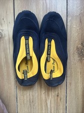 **  Unisex Blue & Yellow Ocean Pacific Beach Aqua Shoes - Size 6 / 39.5  **