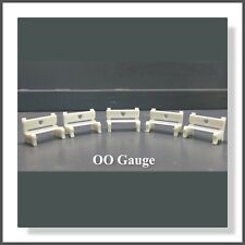 Unpainted Park / Station