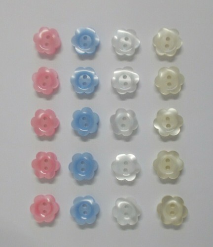 Pearlised flower buttons - pearlised,
