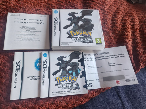 Pokemon white version - pokemon,