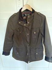 WOMEN’S BARBOUR DEFENCE