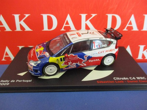 Die cast model car - cast,