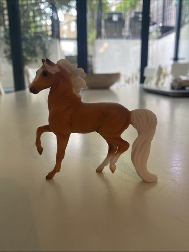 Breyer stablemate - breyer,