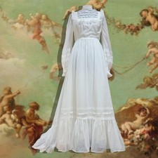 Vintage 1970s Medieval Revival Empire Line Wedding Dress W/ Chapel Train Fits 10