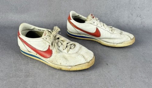 Vintage 1981 nike cortez - vintage,