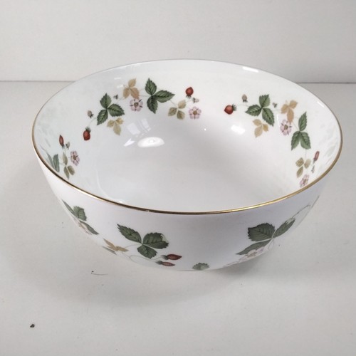 Wedgewood wild strawberry bowl - wild,