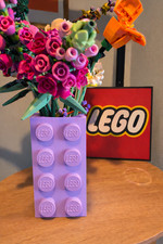 Brick vase for displaying lego