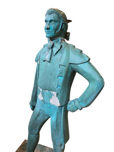 Vintage french statue courtier - french,