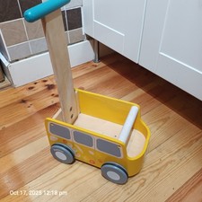 Plan Toys Van Walker Push Along Toy Yellow 10m+