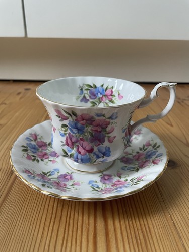 Vintage royal albert - vintage,
