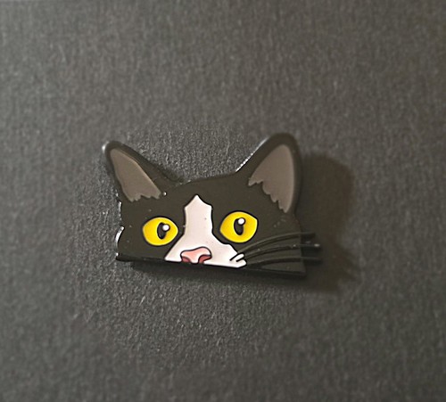 Pin badge brooch cute cat - badge,
