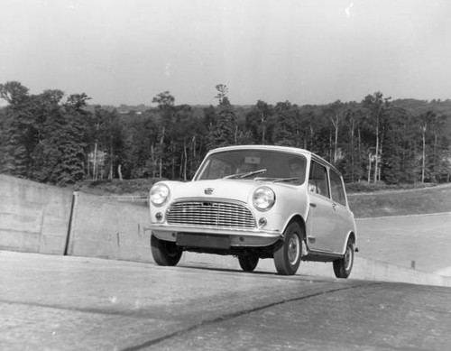 Austin motor car - an,