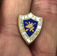 RARE OLD LEICESTER CITY SMALL CREST SHIELD ENAMEL PIN BADGE