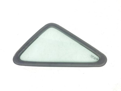 8462182a00 rear window - rear,