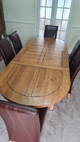 Solid oak dining table - solid, with