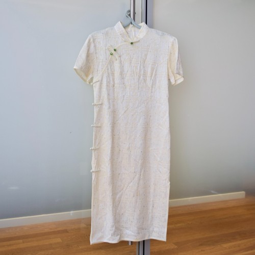 Beige flora lace qipao midi - beige,