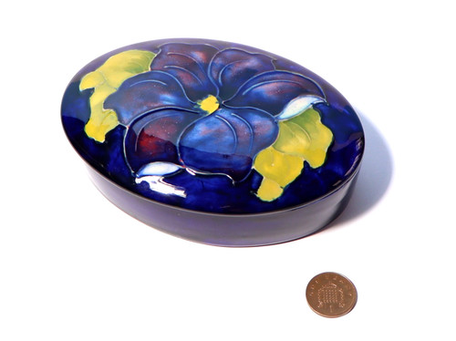 Vintage moorcroft oval - vintage, kidded