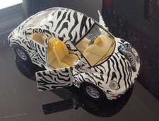 VW Volkswagen New Beetle Car Zebra Toy Kinsmart 1:32 Die Cast Pull Back mech