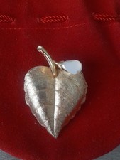 Vintage Avon Leaf Brooch With