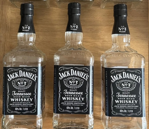 Empty jack daniels 1 litre - 1,
