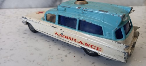 Corgi superior 437 ambulance - corgi,