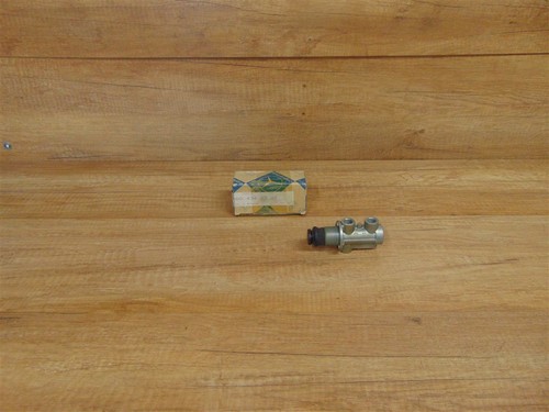 Pneumatic brake system vlave - brake,