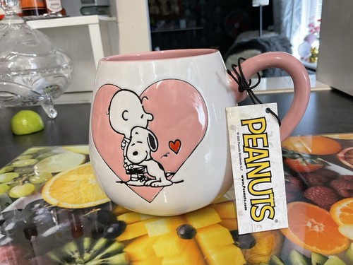 New with tag - tag,, mug.