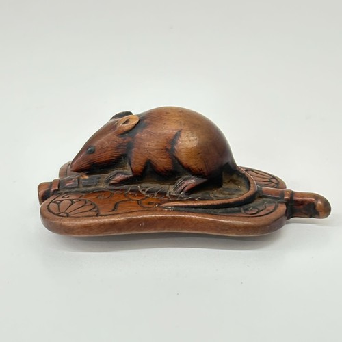 Antique carved wood netsuke - antique,