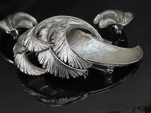 Vintage crown trifari brooch - vintage,