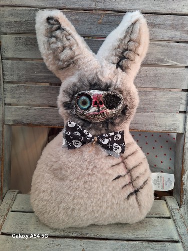 Creepy horror bear scary - bear.,