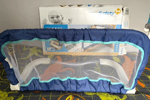 Safety 1st portable bed rail - bed,