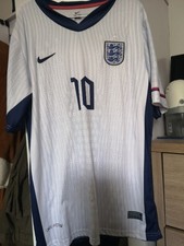 DRI FIT XL NIKE. ENGLAND TOP WITH 10 ON Back BELLINGHAM