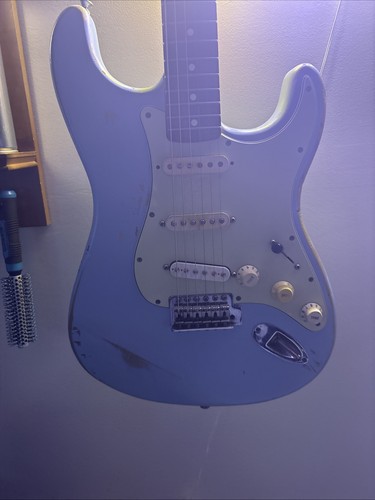 Mim 2004 fender straticaster - 2004,