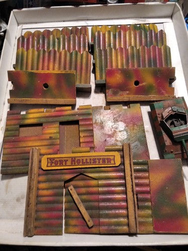 Wooden fort military - -,