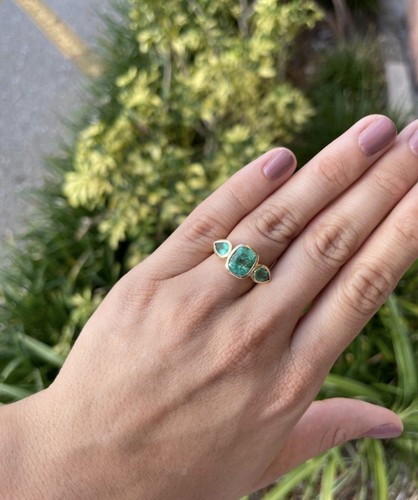Carat natural emerald - 3.43,