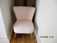 Very Smart Accent Chair Pale