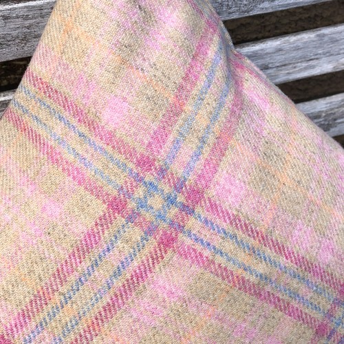 100 pure wool - pure, cushion