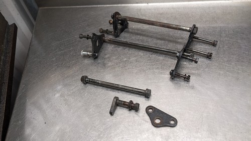 Suzuki gs850 engine mounts - suzuki,