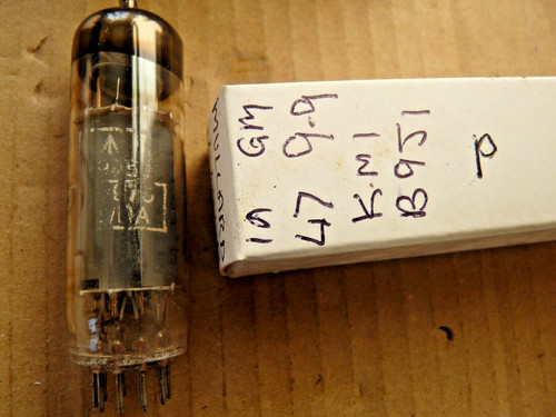 Mullard el84 km1 b9j1 - mullard,