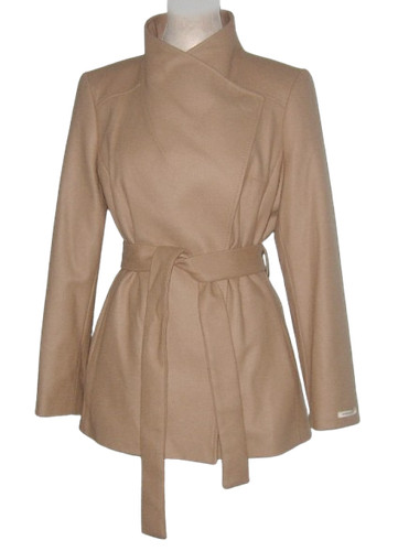 Nwt ted baker london short - ted,