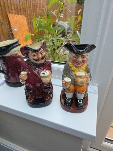 Royal doulton large toby - royal,