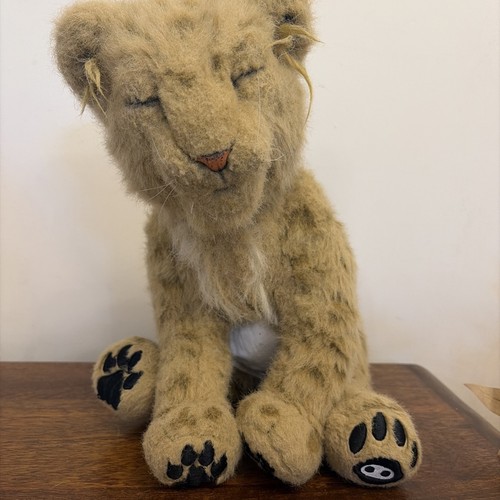 Wowwee alive lion cub - lion,