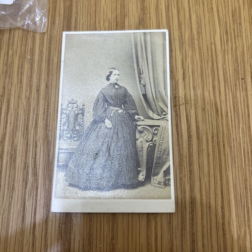 Victorian cabinet card 1869 - cabinet,